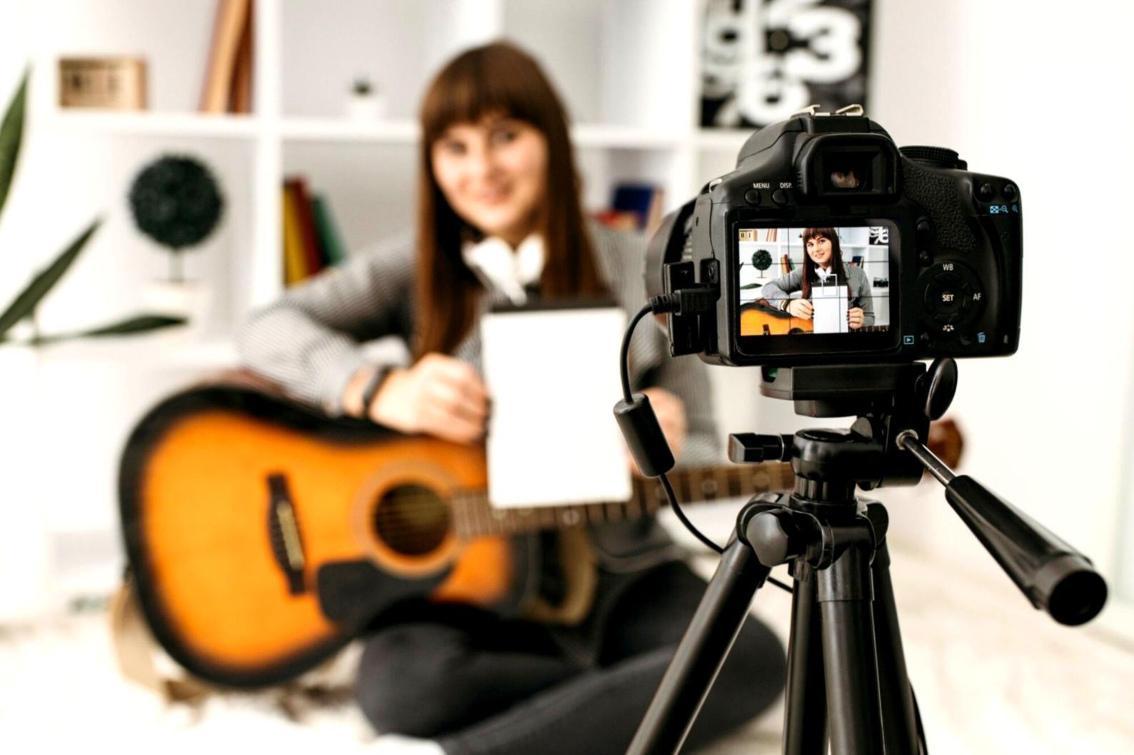 Motion Graphics Arbeitsumgebung mit Timeline und Animationsebenen